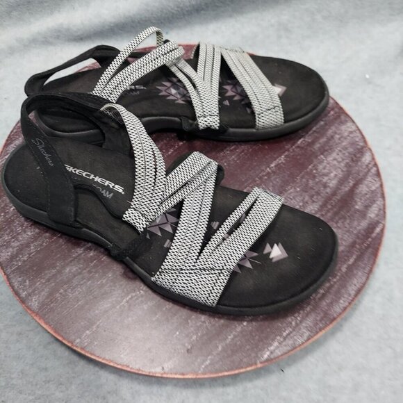 Skechers Womens Black & Grey Strappy Sandals Memory Foam Comfort - Picture 2 of 9